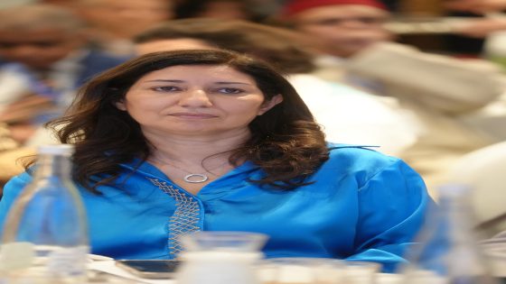 تعد السيدة سلمى بنزبير واحدة من الكفاءات الوطنية النسائية التي استطاعت أن تفرض حضورها المتميز في المشهد السياسي والمؤسساتي بفضل مسار أكاديمي ومهني